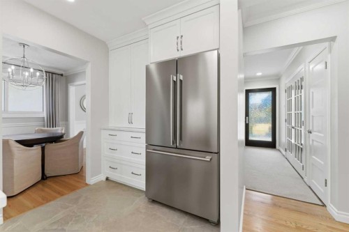 128 78 Avenue Se, Calgary, AB - Indoor