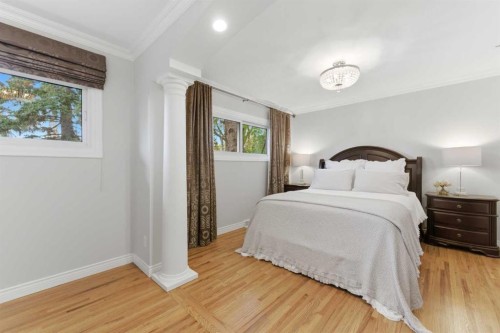 128 78 Avenue Se, Calgary, AB - Indoor Photo Showing Bedroom