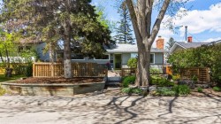 128 78 Avenue SE Calgary, AB T2H 1C4