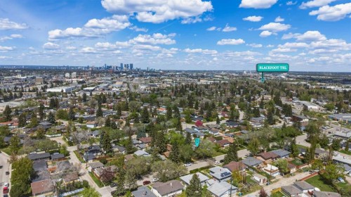 128 78 Avenue Se, Calgary, AB - Outdoor With View