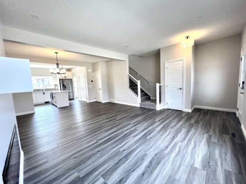 30 Emberside Link, Cochrane, AB - Indoor