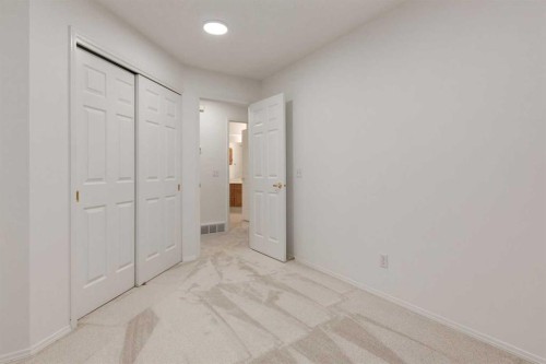60 Riverview Drive Se, Calgary, AB 