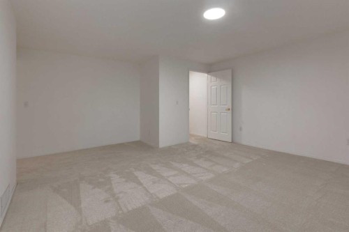 60 Riverview Drive Se, Calgary, AB 