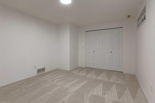 60 Riverview Drive Se, Calgary, AB 