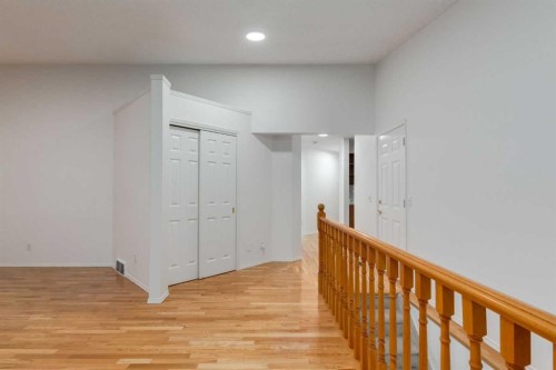 60 Riverview Drive Se, Calgary, AB 
