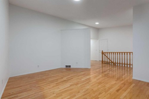 60 Riverview Drive Se, Calgary, AB 