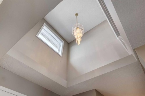 331 Sierra Madre Court Sw, Calgary, AB - Indoor Photo Showing Other Room