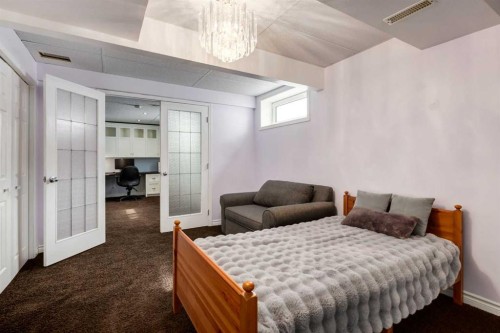 331 Sierra Madre Court Sw, Calgary, AB - Indoor Photo Showing Bedroom