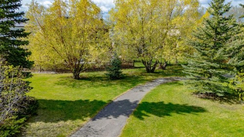 331 Sierra Madre Court Sw, Calgary, AB - Outdoor