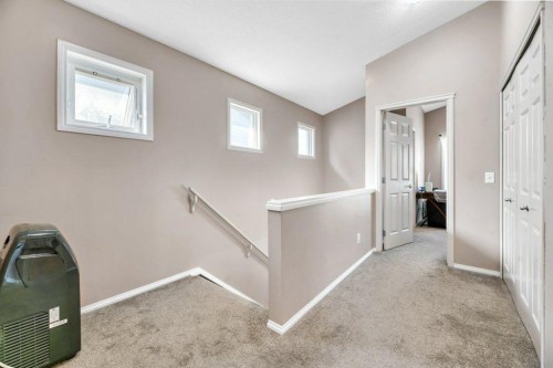 319 Saddlebrook Circle Ne, Calgary, AB - Indoor Photo Showing Other Room
