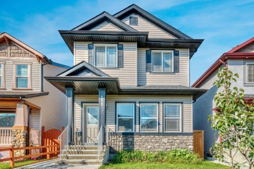 319 Saddlebrook Circle Ne, Calgary, AB - Outdoor With Facade