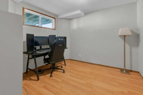 24 Citadel Close Nw, Calgary, AB - Indoor Photo Showing Office