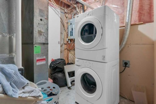 24 Citadel Close Nw, Calgary, AB - Indoor Photo Showing Laundry Room