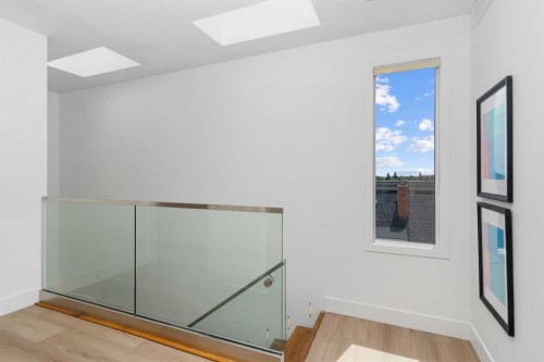 2620 14A Street Sw, Calgary, AB - Indoor Photo Showing Other Room