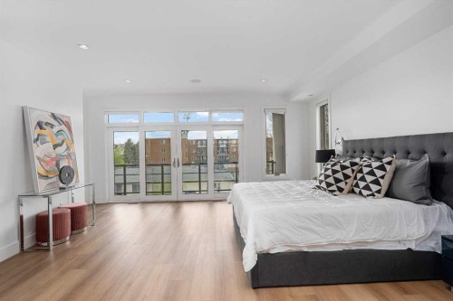2620 14A Street Sw, Calgary, AB - Indoor Photo Showing Bedroom