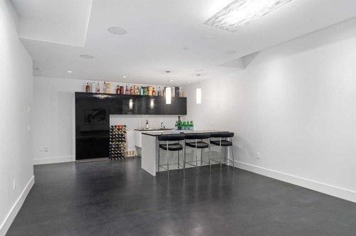 2620 14A Street Sw, Calgary, AB - Indoor
