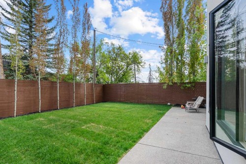 2620 14A Street Sw, Calgary, AB - Outdoor