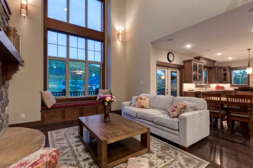 250 Crestridge Place Sw, Calgary, AB 