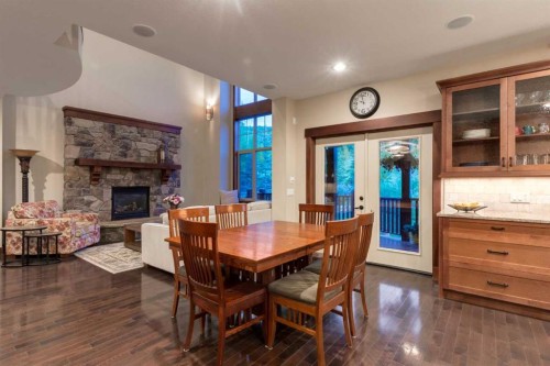 250 Crestridge Place Sw, Calgary, AB 