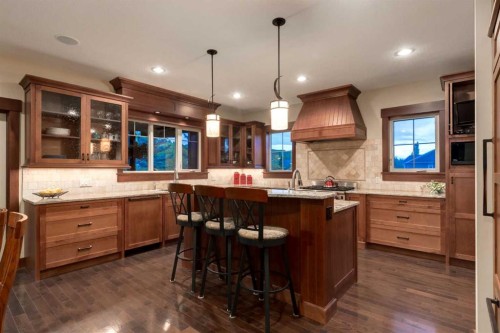 250 Crestridge Place Sw, Calgary, AB 