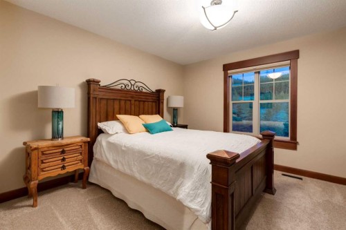 250 Crestridge Place Sw, Calgary, AB 