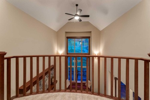250 Crestridge Place Sw, Calgary, AB 