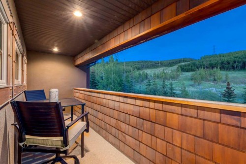 250 Crestridge Place Sw, Calgary, AB 