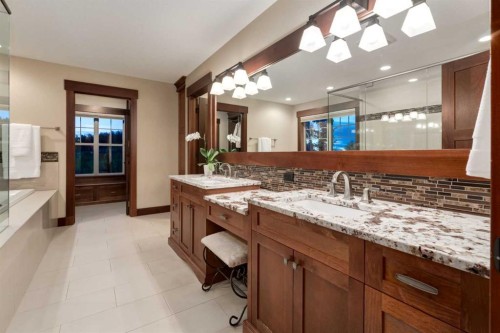 250 Crestridge Place Sw, Calgary, AB 