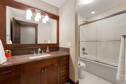 250 Crestridge Place Sw, Calgary, AB 