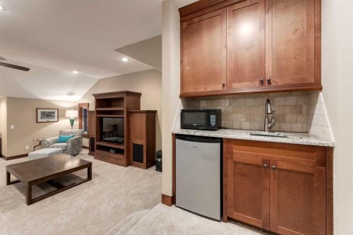 250 Crestridge Place Sw, Calgary, AB 