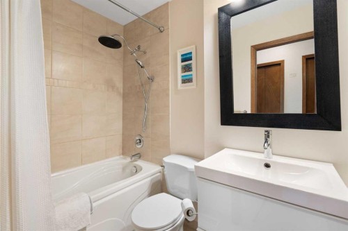 8 Hawkwood Place Nw, Calgary, AB - Indoor Photo Showing Bathroom
