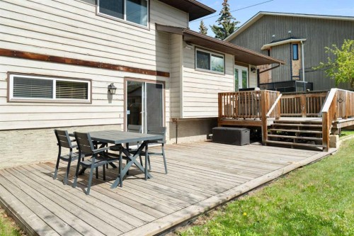 8 Hawkwood Place Nw, Calgary, AB - Outdoor With Deck Patio Veranda With Exterior