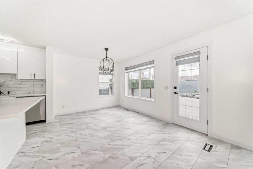 12634 Coventry Hills Way Ne, Calgary, AB - Indoor