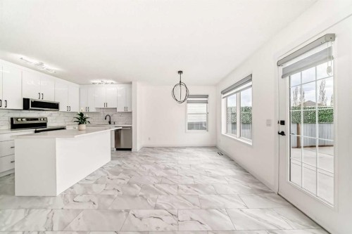 12634 Coventry Hills Way Ne, Calgary, AB - Indoor Photo Showing Kitchen