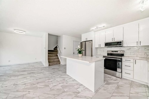12634 Coventry Hills Way Ne, Calgary, AB - Indoor Photo Showing Kitchen