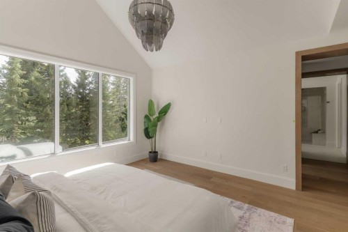 2917 Lindstrom Drive Sw, Calgary, AB 