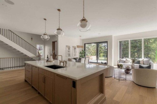 2917 Lindstrom Drive Sw, Calgary, AB 