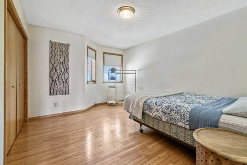 35 Candle Court Sw, Calgary, AB - Indoor Photo Showing Bedroom