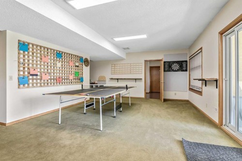 35 Candle Court Sw, Calgary, AB - Indoor Photo Showing Other Room