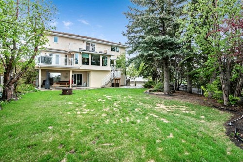 35 Candle Court Sw, Calgary, AB - Outdoor