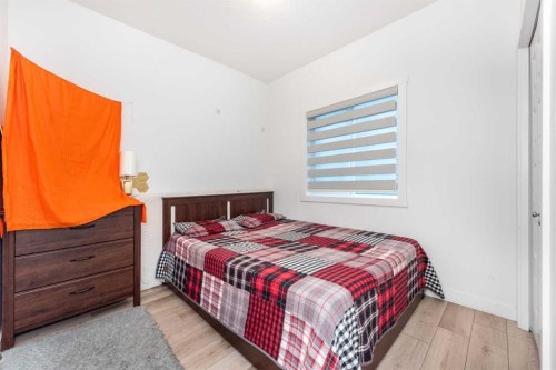 32 Saddlestone Way Ne, Calgary, AB - Indoor Photo Showing Bedroom