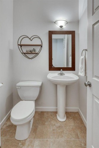 128 Sunterra Heights, Cochrane, AB - Indoor Photo Showing Bathroom