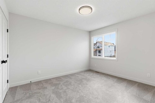 190 Annette Landing Nw, Calgary, AB - Indoor Photo Showing Other Room