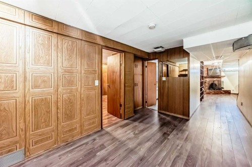 5007 Vallance Crescent Nw, Calgary, AB - Indoor