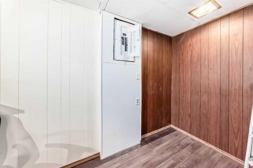 5007 Vallance Crescent Nw, Calgary, AB - Indoor