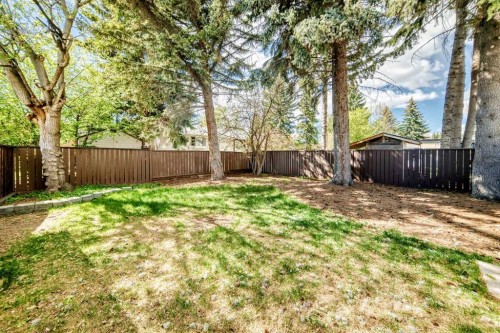 5007 Vallance Crescent Nw, Calgary, AB - Outdoor