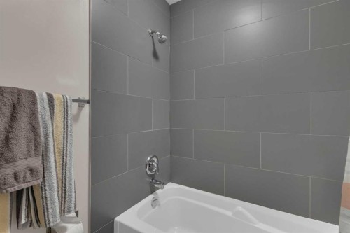 6104 Dalcastle Link, Calgary, AB 