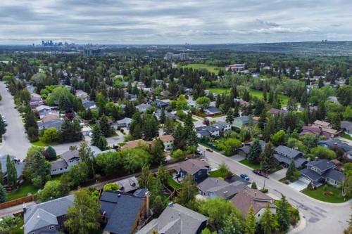 6104 Dalcastle Link, Calgary, AB 