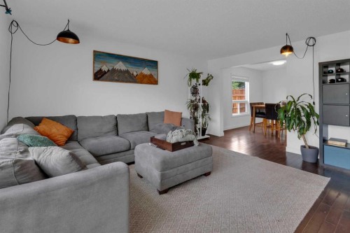 6104 Dalcastle Link, Calgary, AB 