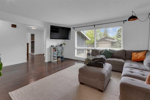 6104 Dalcastle Link, Calgary, AB 